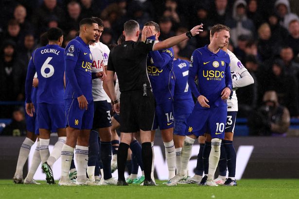 Chelsea star Cole Palmer issues 12-word apology after red card in Tottenham defeat