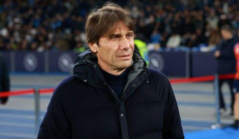 Conte plays down 'unfounded' Man Utd speculation