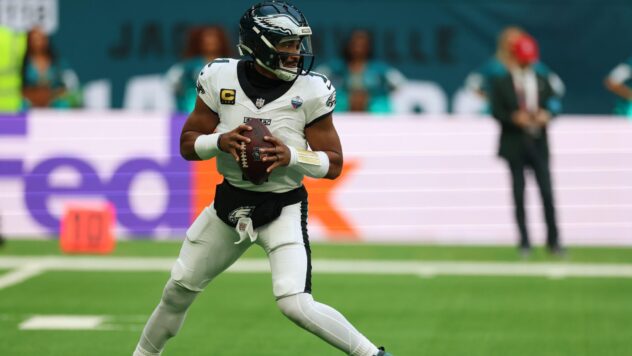Eagles place Jalen Hurts on IR, as he deals with superficial blood clot