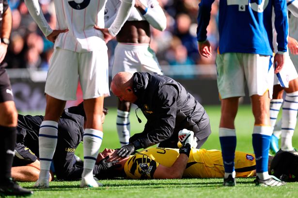 Emi Martinez head injury protocols explained as Chelsea keeper faces race to be fit for Spurs