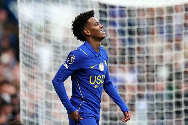 Estevao Willian given firm transfer reminder as 'scary' Chelsea admission made