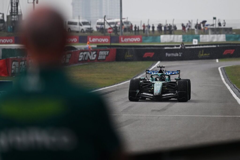 F1 Bahrain GP in Malaysia start delayed as thunderstorms hit Sepang