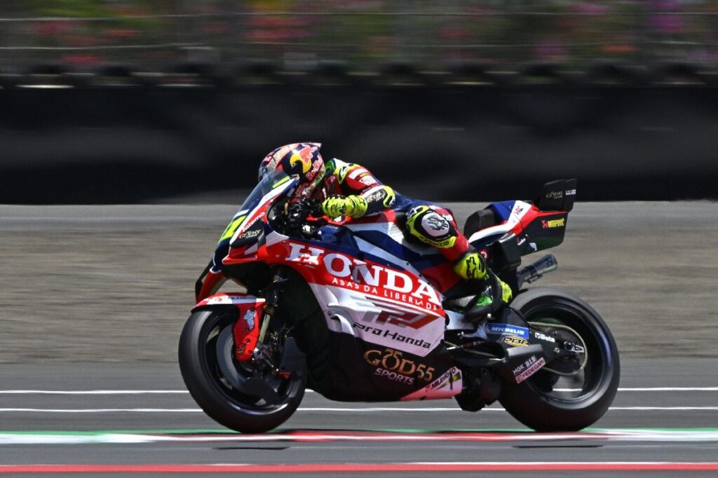 Honda “super bad” in Indonesian GP practice after falling behind 2025 pace 