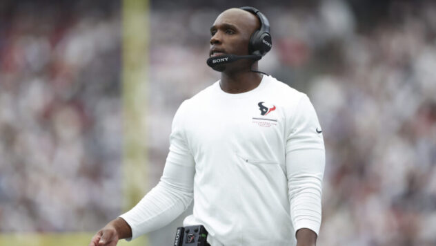 Houston Texans Acquire Award-Winning QB Before Week 5