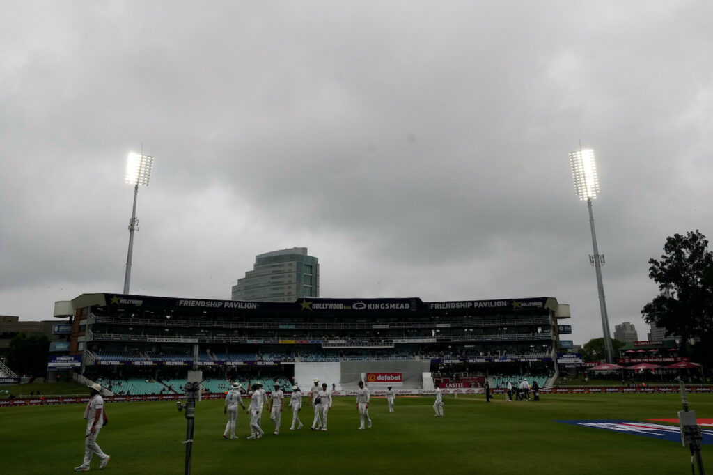 How bad light could shape the South Africa vs Australia Test