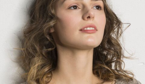 How to Address Tech Neck and Sun Damage for Smoother-Looking Skin