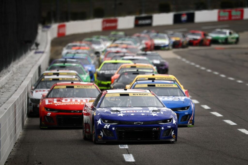 How to watch NASCAR at Martinsville: Schedule, start time, entry list, TV