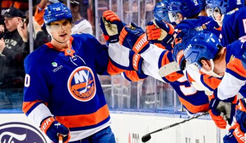 Islanders showing signs of life on long-suffering power play