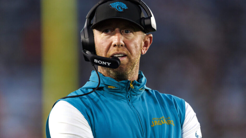 Jaguars Poach 25-Year-Old DB Away from AFC South Rival