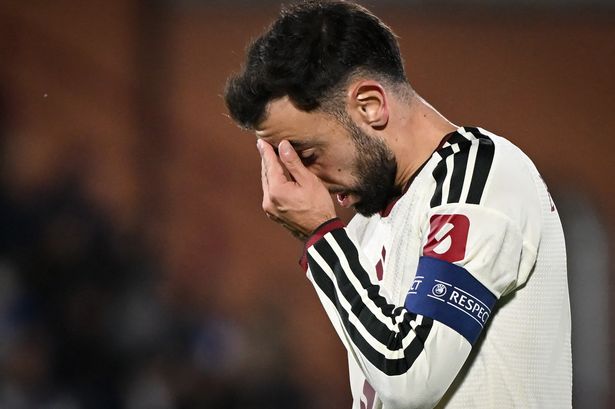 Jamie Carragher destroys 'disgraceful' Bruno Fernandes for 'killing' Man Utd