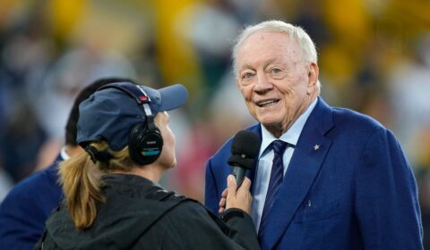Jerry Jones Calls for Run-First Cowboys Offense After Javonte Williams’ Breakout