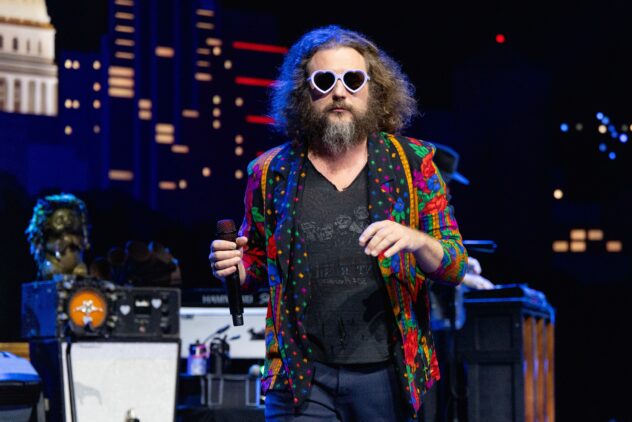 Jim James Announces Memoir One Wonders