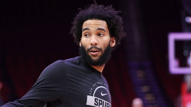Julian Champagnie's three-point shooting makes him the Spurs' perfect sixth man