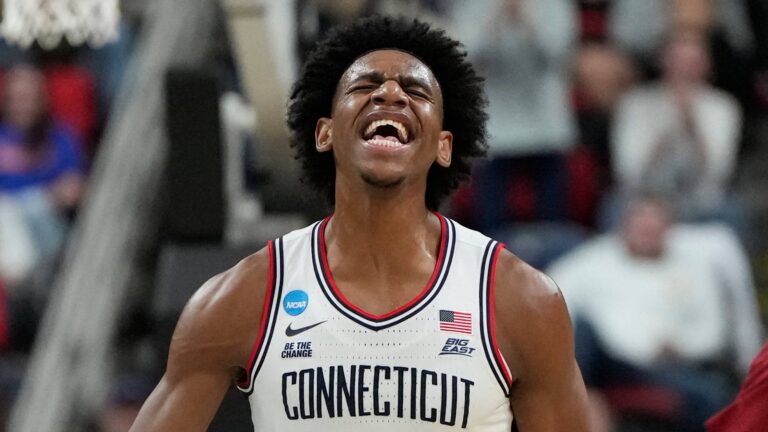 Keldon Johnson's Tarris Reed Jr. review shows the Spurs still see what others miss