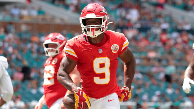Kenneth Walker III breaks Chiefs' franchise record to further historic pace