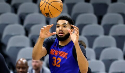 Knicks shut down Karl-Anthony Towns contract talks before season