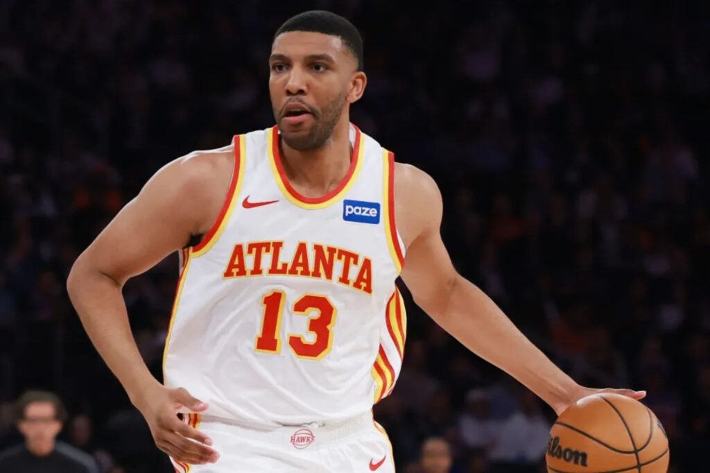 Knicks sign Tony Bradley as final roster spot battle takes another twist