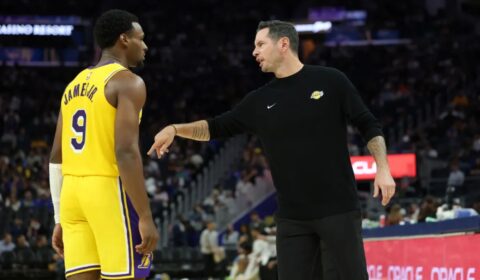 Lakers coach rips players for ‘unacceptable’ behavior with rarely-seen decision