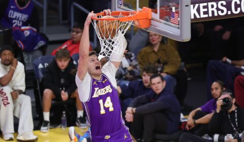 Lakers outlast Clippers behind big three