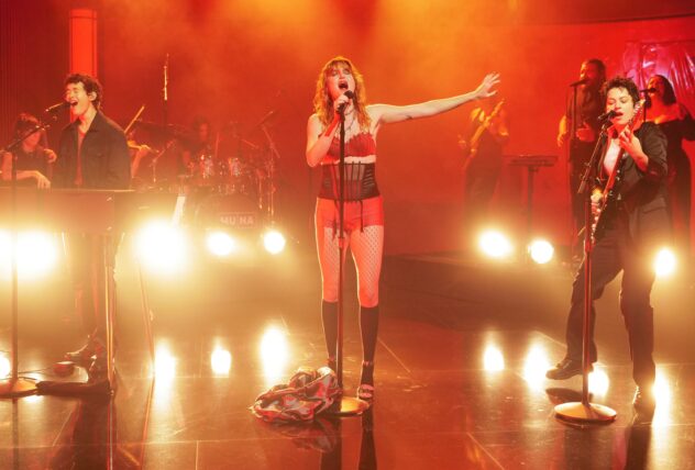 Muna Safe After Tour Bus Fire
