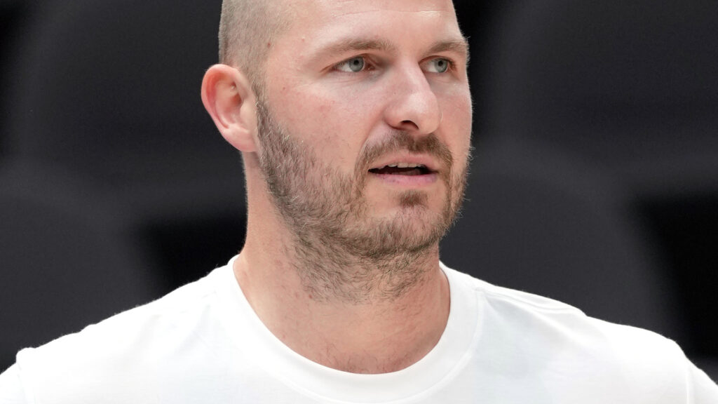 NBA Moves: Spurs, Jon Elmore, Raptors, Mavericks, Kings