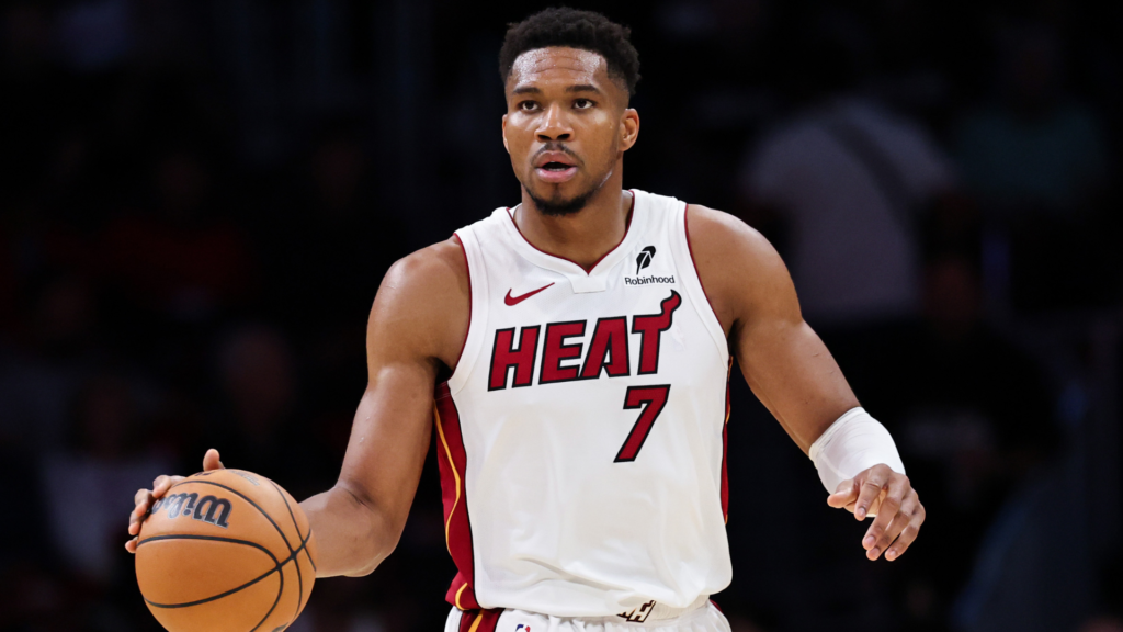 NBA winners and losers: Giannis gets nothing from new Heat teammates; Steph Curry could be in for a long year
