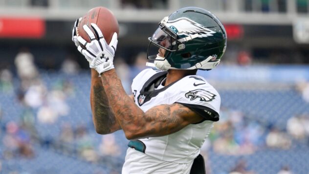 NFL Week 5 injury report: Eagles' Saquon Barkley and DeVonta Smith out, Bears' Caleb Williams questionable