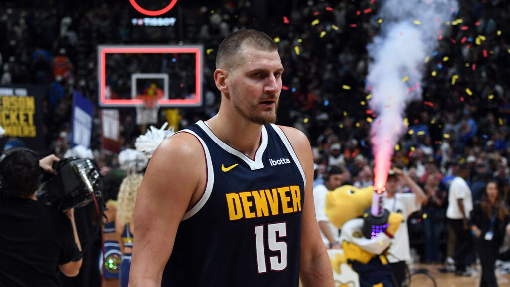 Nikola Jokic has stern words for fans who booed Nuggets before comeback win