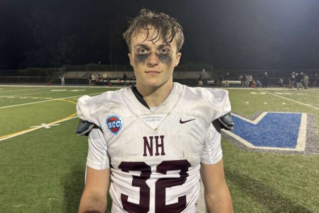 North Haven football rolls past Notre Dame-West Haven as Avery Hartline scores 4 touchdowns