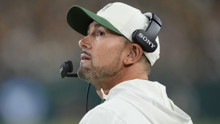 Packers HC Matt LaFleur threatens to bench players despite win