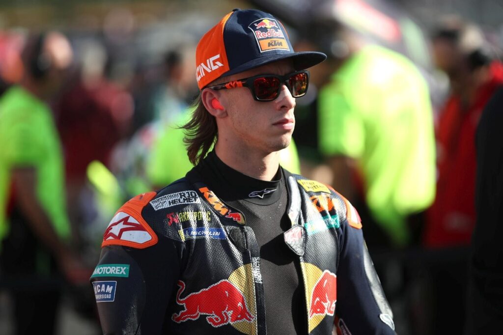 Pedro Acosta rues 'losing everything' thanks to Alex Marquez sprint error