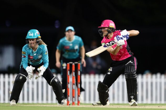 Perry, Coyte help Sixers seal a final ball thriller over Heat