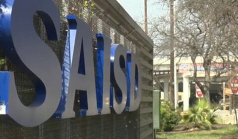 SAISD’s new teaching plan draws criticism from teachers