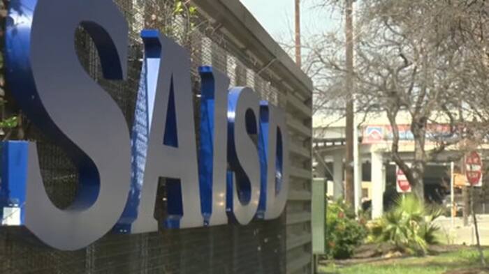 SAISD’s new teaching plan draws criticism from teachers