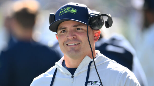 Seahawks should take a swing on another Pro Bowl RB after nixed Joe Mixon signing
