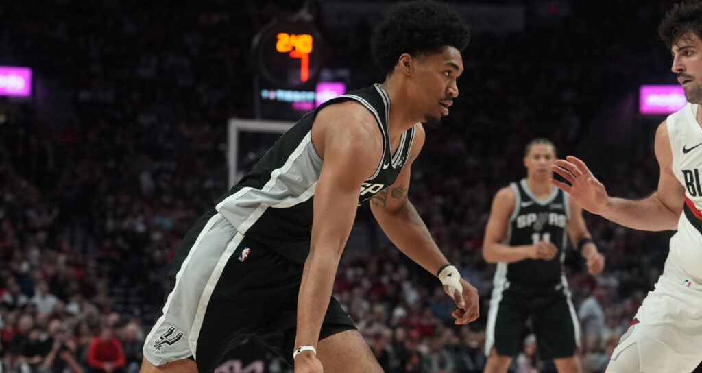 Spurs Debut Three-Guard Starting Lineup Of De'Aaron Fox, Dylan Harper, Stephon Castle