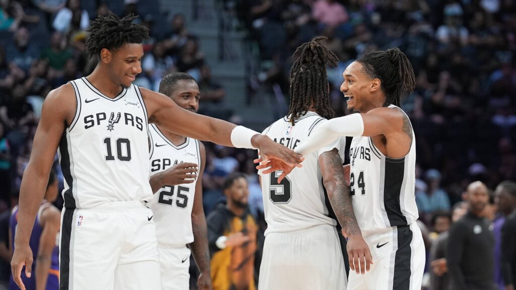 Spurs must make offensive rebounding their secret weapon to crush Thunder and Knicks