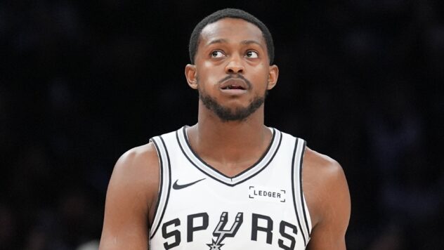 Spurs-Rockets injury report: De'Aaron Fox's status and more to know for the Austin showdown