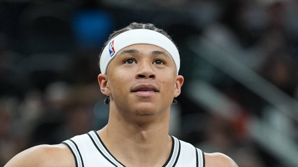 Spurs' wing depth gives Carter Bryant multiple role models to help grow his game