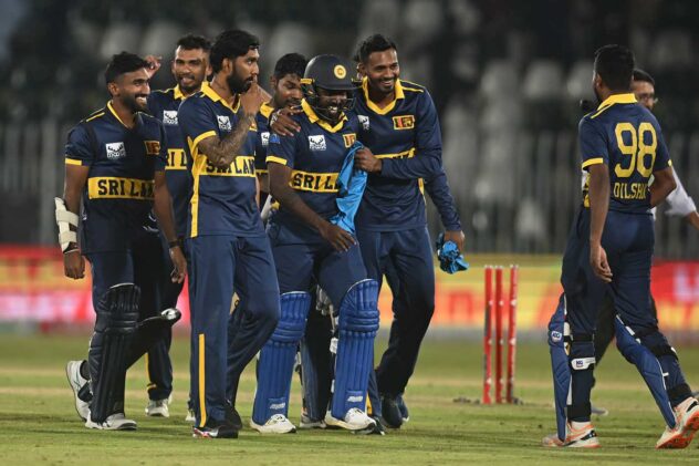 Sri Lanka batters chase down 430 to trump Brook's double-ton
