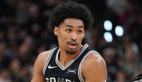Stephon Castle’s ball-handling role has to shrink for Dylan Harper’s leap to happen