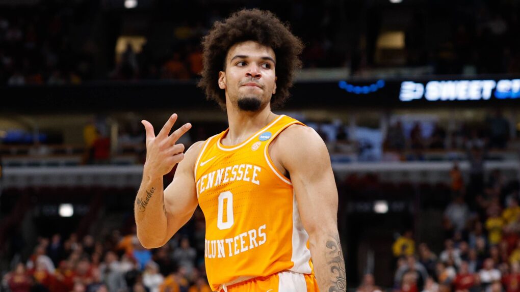 Tarris Reed Jr. and Ja’Kobi Gillespie are auditioning for two Spurs jobs up for review next summer