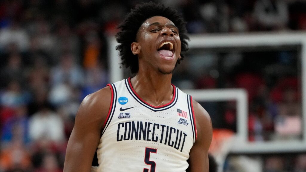 Tarris Reed Jr. can help the Spurs win the physical battles that decide games