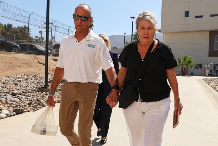 Trial in killings of 3 foreign surfers in Mexico nears verdict