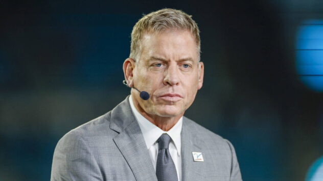 Troy Aikman Faces Fierce Backlash for Controversial Claim About NFL Head Coaches During 49ers-Commanders Broadcast