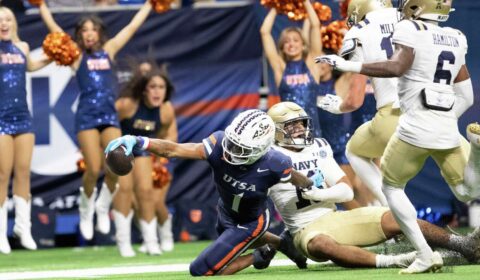 UTSA pulls through in another tight finish, winning see-saw battle against Navy