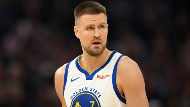 Warriors' Kristaps Porziņģis remains away from team as he deals with mystery illness