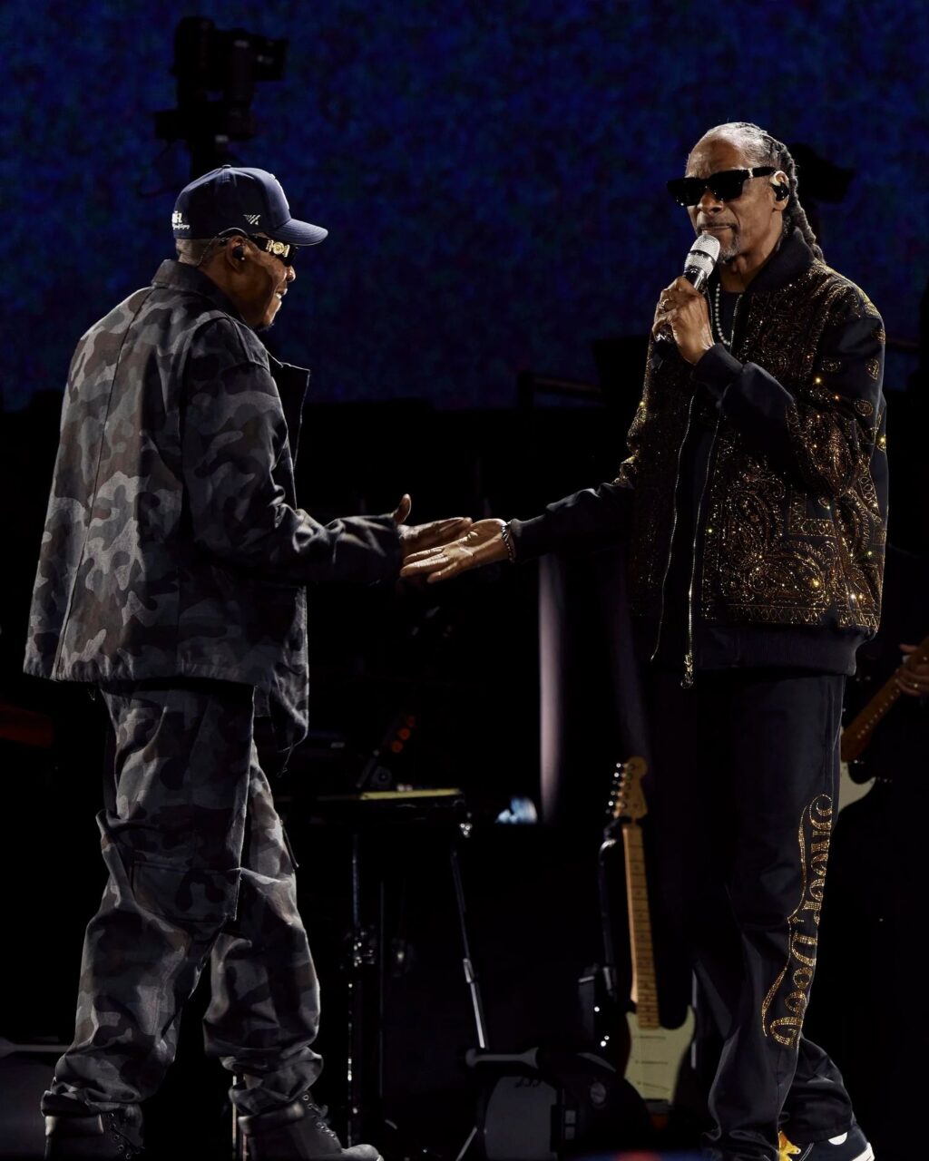 Watch Jay-Z Bring Out Dr. Dre and Snoop Dogg at LA Tour Closer
