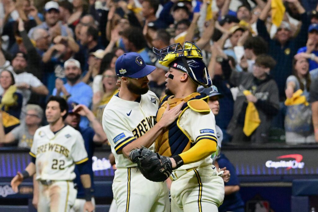 World Series winners and losers: Amazing Ashby, manager misfires, check-swing drama